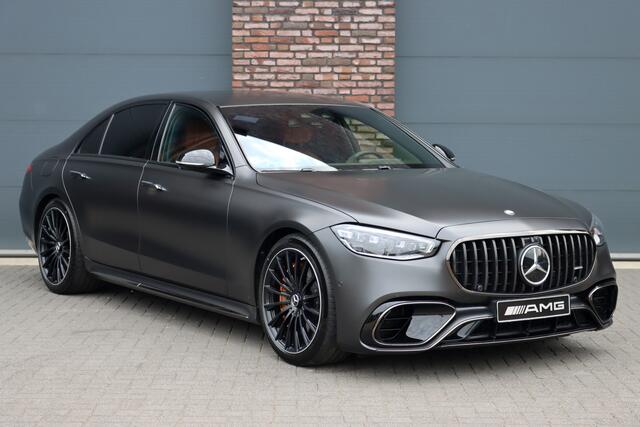 Mercedes-Benz S-KLASSE AMG 63 S E Performance Aut9 | 802pk | Achterasbesturing | Keramisch | Distronic+ | HUD | Entertainmentpakket Achter | Stoelventilatie V+A | Vlakkenverwarming | Zonweringspakket | Massage | 3D-Display |