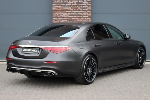 Mercedes-Benz S-KLASSE AMG 63 S E Performance Aut9 | 802pk | Achterasbesturing | Keramisch | Distronic+ | HUD | Entertainmentpakket Achter | Stoelventilatie V+A | Vlakkenverwarming | Zonweringspakket | Massage | 3D-Display |