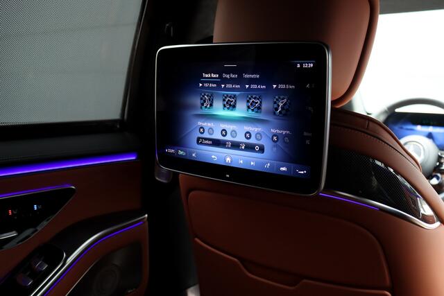 Mercedes-Benz S-KLASSE AMG 63 S E Performance Aut9 | 802pk | Achterasbesturing | Keramisch | Distronic+ | HUD | Entertainmentpakket Achter | Stoelventilatie V+A | Vlakkenverwarming | Zonweringspakket | Massage | 3D-Display |