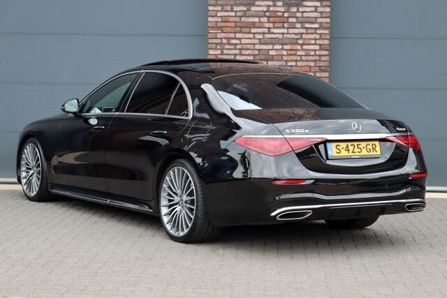 Mercedes-Benz S-KLASSE 580 e 4MATIC Lang AMG Line | Airmatic | Achterasbesturing | Distronic+ | Massage | Burmester | Zonweringspakket | Stoelverwarming/-ventilatie | 3D-Display | Digital Light |
