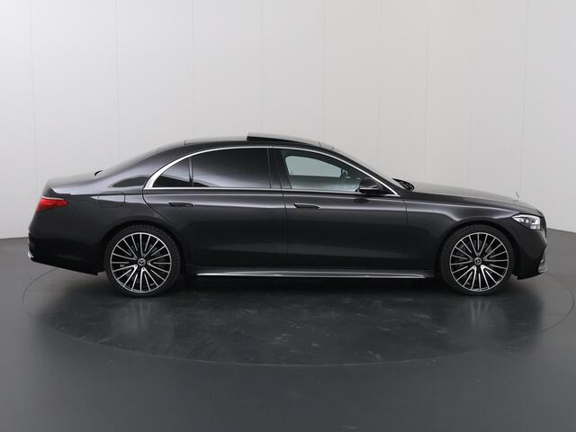 Mercedes-Benz S-KLASSE 580 e 4MATIC Lang AMG Line | Chauffeurspakket | Stoelkoeling voor en achter | Digital Light | 20" multispaaks velgen | Headup |