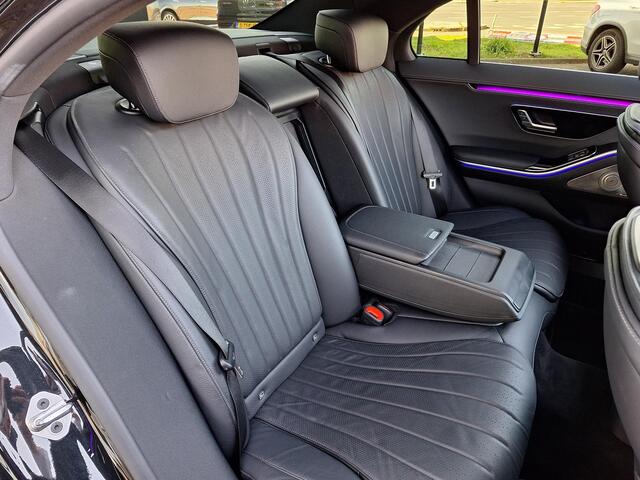 Mercedes-Benz S-KLASSE 450 4MATIC | Panoramadak | Trekhaak | Burmester 3D | Rijassistentiepakket | Massage | Memory Verwarmd & Gekoeld | Sfeerverlichting | DIGITAL LIGHT | Keyless-GO | Elektrische achterklep