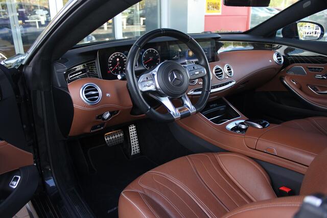 Mercedes-Benz S-KLASSE Coupé 450 4MATIC | AMG-STYLING INTERIEUR / EXTERIEUR | PANORAMADAK | BURMESTER PREMIUM AUDIO ® | ELEKTRISCH VERSTELBARE VOORSTOELEN MET GEHEUGEN | MASSAGE STOELEN | VOORSTOELEN VERWARMBAAR | VOORSTOELEN GEVENTILEERD | AIRSCARF ( HOOFDRUIMTEVERWARMING VOOR