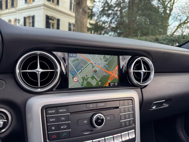 Mercedes-Benz SLC-KLASSE 200 AMG-line