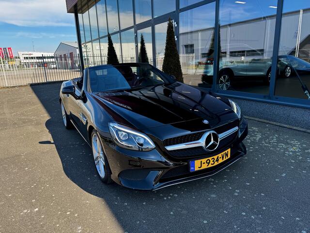 Mercedes-Benz SLC-KLASSE 180 LEDER NAVI ECC CRUISE