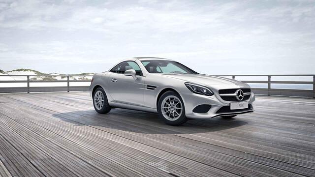 Mercedes-Benz SLC-KLASSE 180 | Nekverwarming | Stoelverwarming | Navigatie | Nappaleder | LED Koplampen | Parkeerpakket |