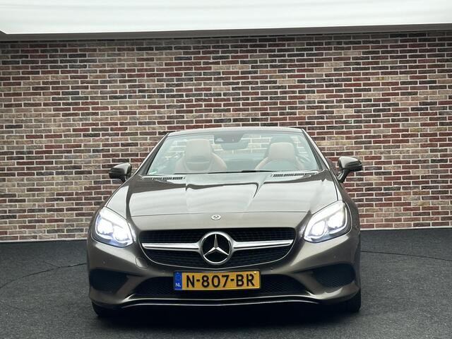 Mercedes-Benz SLC-KLASSE 200 RedArt Edition