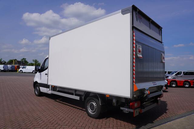 Mercedes-Benz SPRINTER 319 CDI 191PK Bakwagen met laadklep Automaat Nr. V068 | Airco | Cruise | Apple-Android