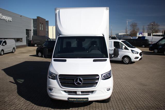 Mercedes-Benz SPRINTER 519 1.9CDI 190pk Automaat | Navi Mbux10 | Geveerde stoel | DHollandia Laadklep 1000kg | Bakhoogte 2.3m | Zijdeur | Lease 1.183,- p/m