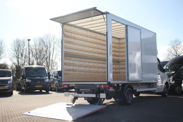 Mercedes-Benz SPRINTER 519 1.9CDI 190pk Automaat | Navi Mbux10 | Geveerde stoel | DHollandia Laadklep 1000kg | Bakhoogte 2.3m | Zijdeur | Lease 1.183,- p/m