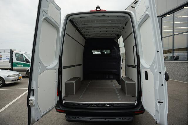 Mercedes-Benz SPRINTER 317 CDI L2 H2 9G-TRONIC / MBUX / Camera / Parkeersensoren / Navigatie / Cruise control / Airco / 270 Graden achterdeuren
