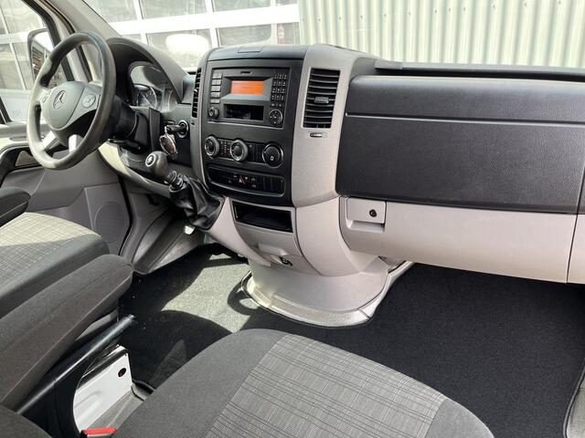 Mercedes-Benz SPRINTER 316 2.2 CDI 366 Werkplaats inrichting Servicewagen Servicemonteur Airco Trekhaak 2800kg Cruise control Draaistoel Kastinrichting 1e Eigenaar Euro 6 Bpm vrij voor particulier gebruik!