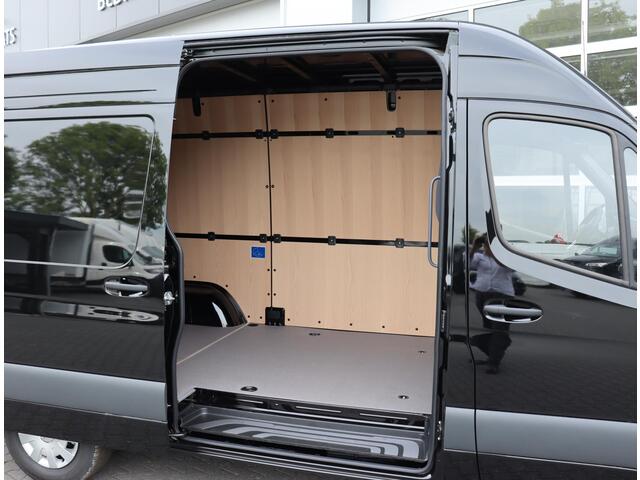 Mercedes-Benz SPRINTER 317 1.9 CDI L2H2 RWD 170pk Automaat AppConnect | 3.5t trekhaak | Camera