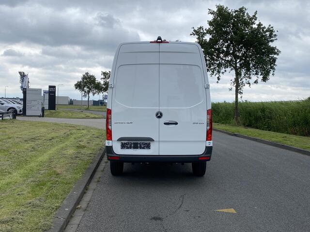 Mercedes-Benz SPRINTER 315 CDI L2H2 Pro NIEUW UIT VOORRAAD | 3500KG TREKKEN | 3-ZITS | PDC