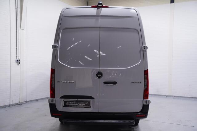 Mercedes-Benz SPRINTER 315 CDI 150 pk L3H2 Navi, 360 Camera PDC V+A, Cruise Control, Apple Carplay, Opstap achter, 3-Zits