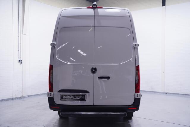 Mercedes-Benz SPRINTER 317 CDI 170 pk L3H2 Airco, Camera PDC V+A, Cruise Control, Laadruimte Pakket, 3-Zits