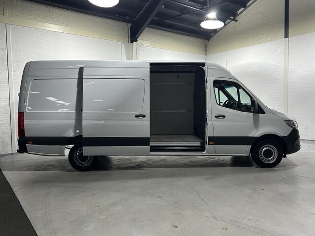 Mercedes-Benz SPRINTER 317 CDI 170 pk L3H2 Automaat MBux, Apple Carplay Airco, Cruise Control, PDC V+A, Opstap achter, Laadruimte Pakket, 3-Zits
