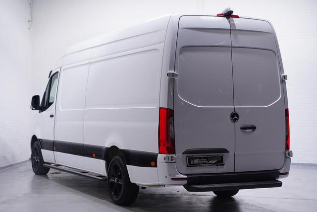 Mercedes-Benz SPRINTER 315 CDI 150 pk L3H2 Black&White Edition Navi, 360 Camera, AMG Grille, 18" LMV, Sidebars, Zonneklep, 3-Zits