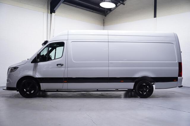 Mercedes-Benz SPRINTER 315 CDI 150 pk L3H2 Black&White Edition Navi, 360 Camera, AMG Grille, 18" LMV, Sidebars, Zonneklep, 3-Zits