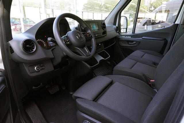 Mercedes-Benz SPRINTER 319 CDI L2H2 Camera, trekhaak, cruise control, navigatie