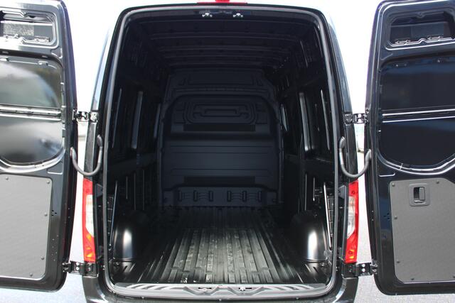 Mercedes-Benz SPRINTER 317 CDI L2H2 3500kg trekhaak, LED, MBUX met parkeerpakket en camera, Etc.