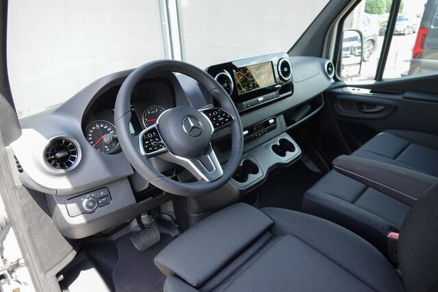 Mercedes-Benz SPRINTER L2H2 319Cdi 190Pk 9G-Tronic | 2x Deur | 3.500kg. trekgewicht | RWD | Iridium Zilver