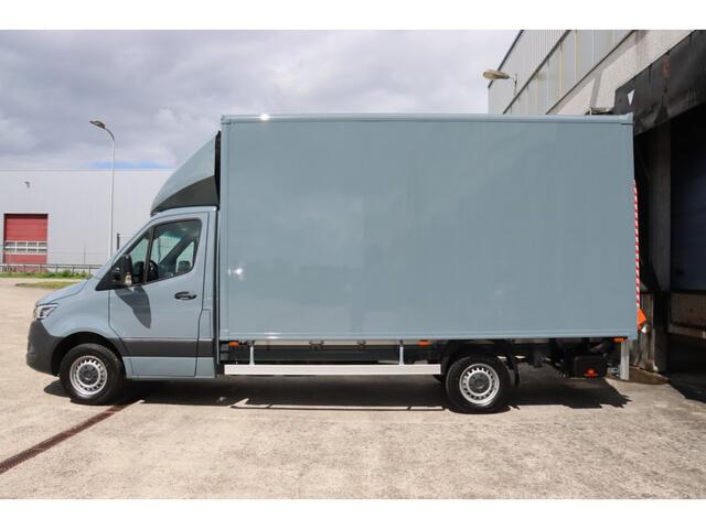 Mercedes-Benz SPRINTER 317 1.9 CDI L3H1 Bakwagen Meubelbak met laadklep Achterwielaandrijving Chassis Cabine Nieuw Widescreen Led Cruise control 9G Automaat