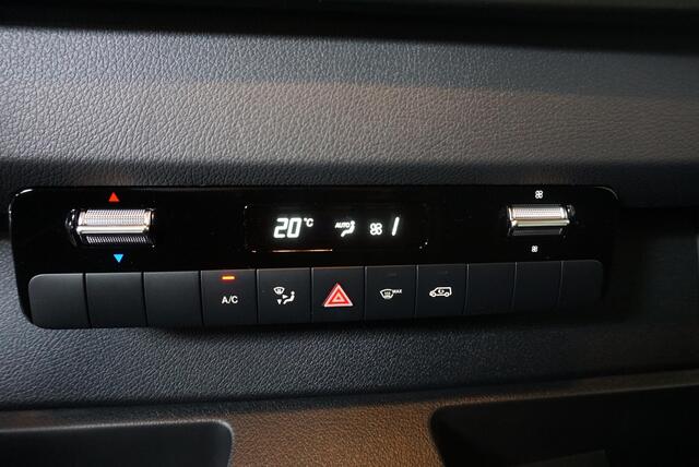 Mercedes-Benz SPRINTER 315 L2H2 Airco Cruise Control Camera Navigatie Trekhaak