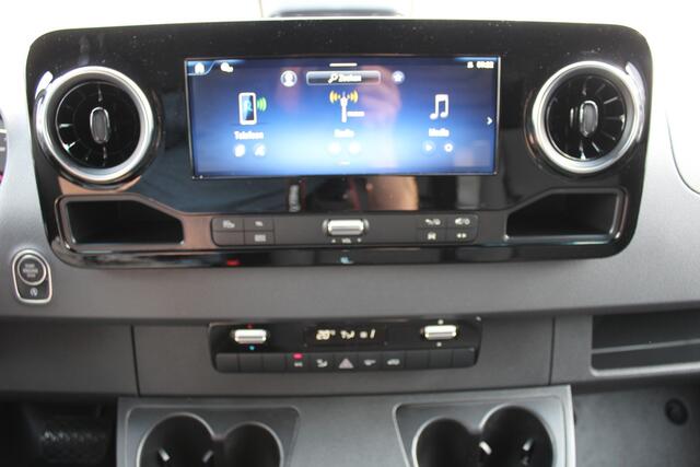 Mercedes-Benz SPRINTER 319 CDI L2H2 3500 KG trekhaak, LED, MBUX met Apple Carplay / Android Auto