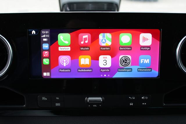Mercedes-Benz SPRINTER 319 CDI L2H2 3500 KG trekhaak, LED, MBUX met Apple Carplay / Android Auto