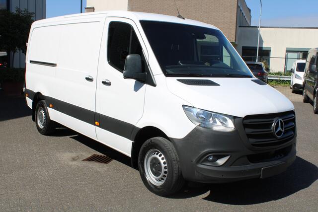 Mercedes-Benz SPRINTER 316 CDI L2H1 EURO VI-D MBUX navigatie met camera en parkeerhulp, Spoorassyst, Etc.