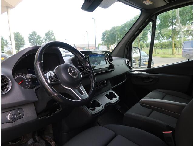 Mercedes-Benz SPRINTER 316 2.2 CDI 163 PK AUT7 L2H2 + 3500 KG TREKHAAK / ADAPTIVE CRUISE / BREEDBEELD MBUX