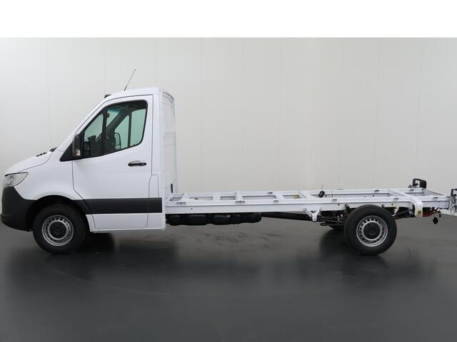 Mercedes-Benz SPRINTER 311 CDI Chassis L3 RWD PRO