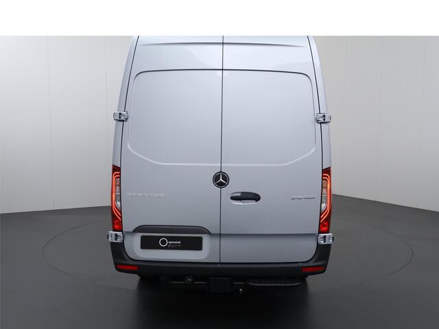 Mercedes-Benz SPRINTER 319 CDI GB L3 RWD PRO