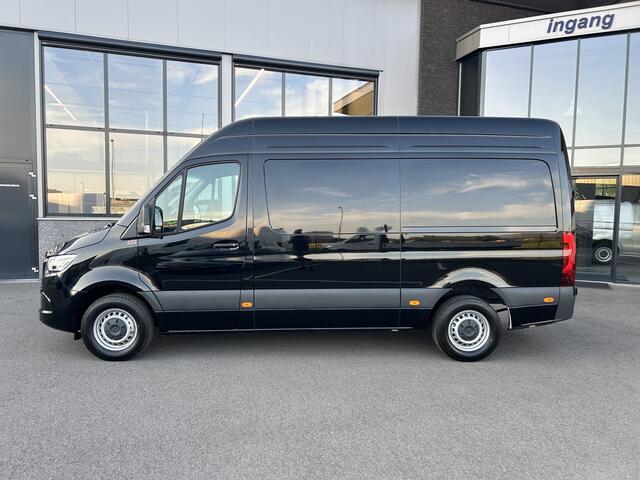 Mercedes-Benz SPRINTER 317 CDI L2 H2 Pro 3500KG Trekhaak / LED / MBUX / Camera / Carplay navigatie / Cruise control / Airco