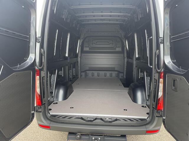 Mercedes-Benz SPRINTER PRO 315 L2H2 RWD AT