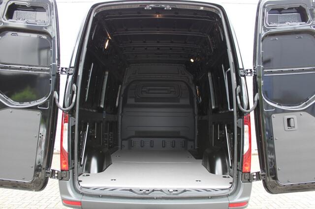 Mercedes-Benz SPRINTER PRO 315 L2H2 RWD AT facelift!!
