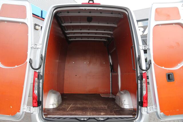 Mercedes-Benz SPRINTER 319 3.0 CDI V6 | Aut. | Luchtvering | 3.5t trekgewicht | Navi | Camera..