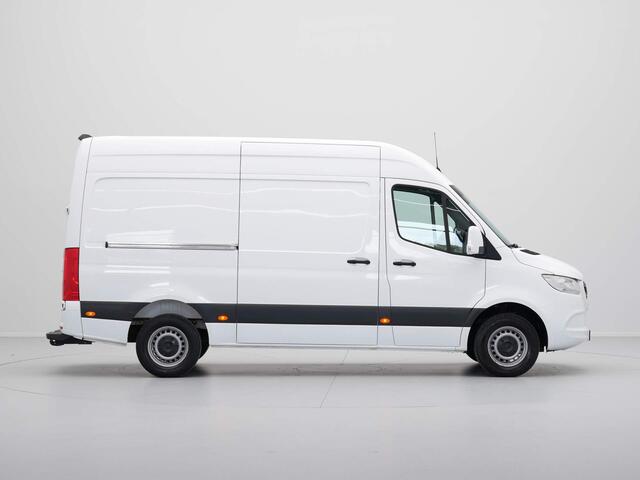 Mercedes-Benz SPRINTER 311 2.2 CDI 115pk L2H2 Navigatie Camera Airco Cruise