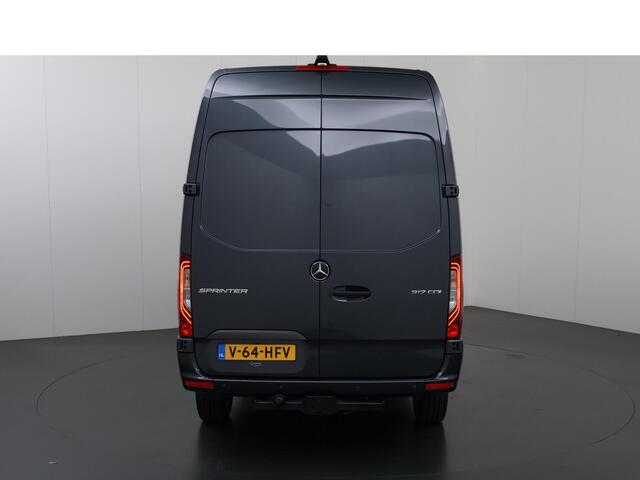 Mercedes-Benz SPRINTER 317 CDI L2 H2 | Aut. | MBUX | Parkeercamera | LM Velgen | 3-zits | Spiegelpakket | NIEUW |