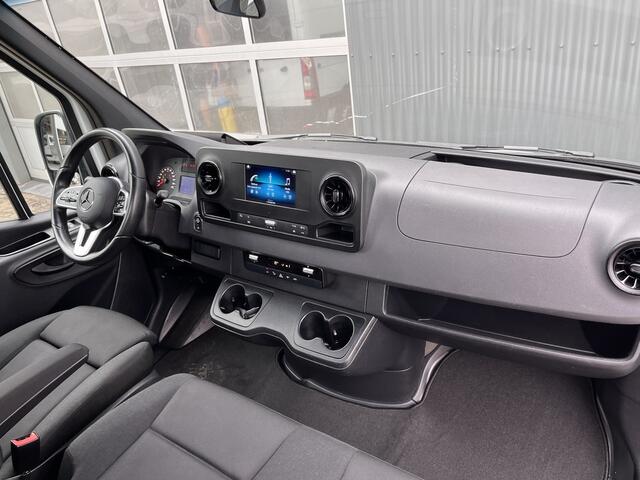 Mercedes-Benz SPRINTER 317CDI RWD Airco Cruise control Trekhaak 3500kg trekgewicht Automaat 3-persoons Stuurwielbediening Telefoonverbinding Open laadbak Pick-up p-up Bakwagen 1e eigenaar Euro 6