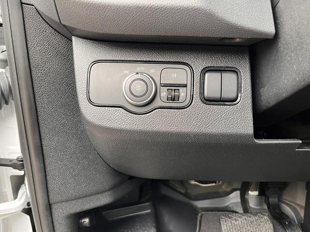 Mercedes-Benz SPRINTER 317CDI RWD Airco Cruise control Trekhaak 3500kg trekgewicht Automaat 3-persoons Stuurwielbediening Telefoonverbinding Open laadbak Pick-up p-up Bakwagen 1e eigenaar Euro 6