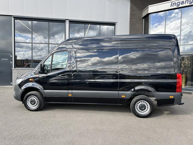 Mercedes-Benz SPRINTER 317 CDI L2 H2 MBUX / 360 Camera / Navigatie / Cruise control / Airco / 270 Graden achterdeuren