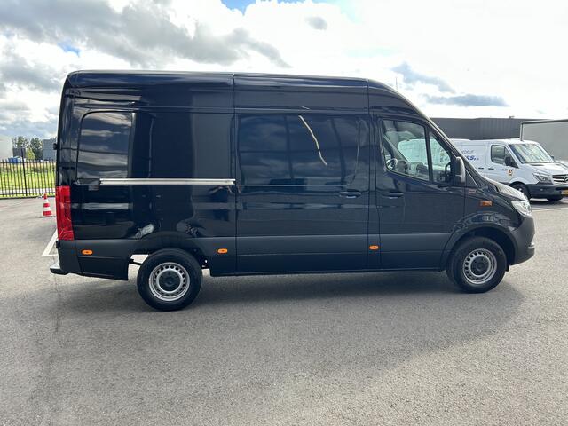 Mercedes-Benz SPRINTER 317 CDI L2 H2 MBUX / 360 Camera / Navigatie / Cruise control / Airco / 270 Graden achterdeuren