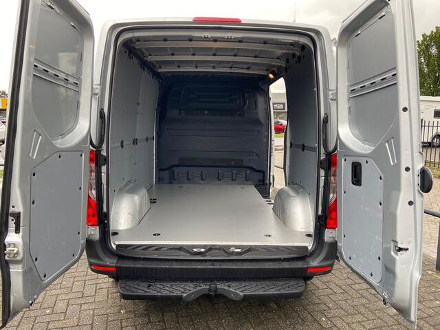 Mercedes-Benz SPRINTER 316 CDI L1H1 RWD Euro 6 | Trekhaak | 164 PK | Mbux 7 | Navi