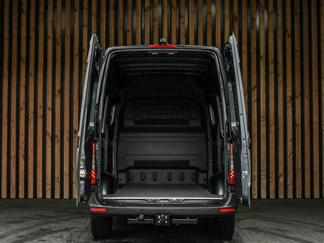 Mercedes-Benz SPRINTER 319 CDI 190PK Automaat L2H2 Pro | FACELIFT | DISTRONIC | MBUX 10,25 INCH | 2X SCHUIFDEUR | 3500KG TREKGEWICHT |
