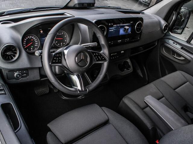 Mercedes-Benz SPRINTER 319 CDI 190PK Automaat L2H2 Pro | FACELIFT | DISTRONIC | MBUX 10,25 INCH | 2X SCHUIFDEUR | 3500KG TREKGEWICHT |