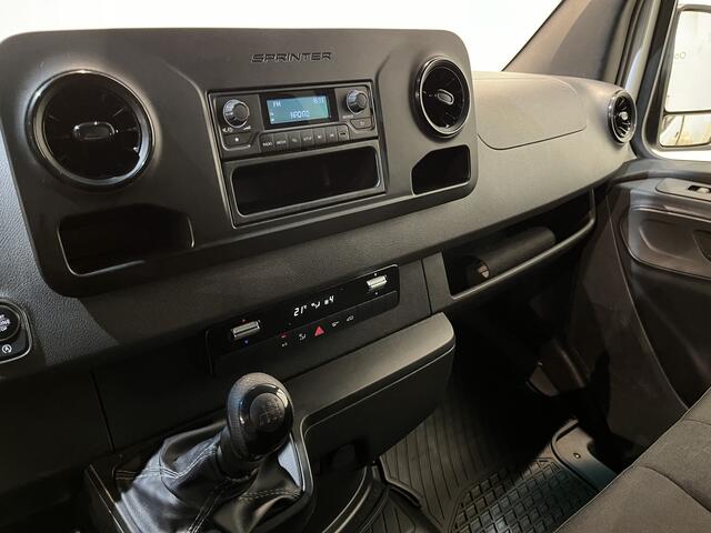 Mercedes-Benz SPRINTER 315 CDI L2 RWD DC Dubbel Cabine Open Laadbak / Euro 6 / Trekhaak 3500 KG / Airco / 10.900 KM !!