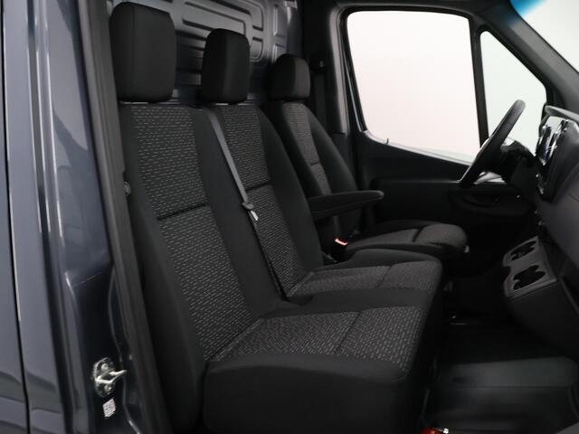 Mercedes-Benz SPRINTER 319 CDI L2 H2 | Aut. | 3500KG AHW | Keyless Go | Parkeercamera | Bluetooth | Airco | 3-zits | Led Koplampen | Certified |