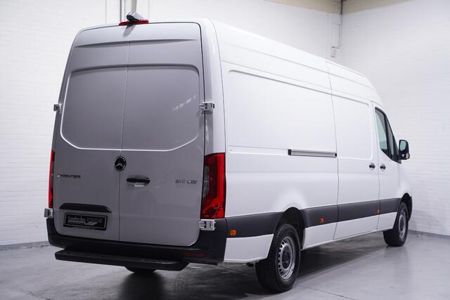 Mercedes-Benz SPRINTER 317 CDI 170 pk L3H2 Airco, Camera MBux Audio Apple Carplay, PDC V+A, Opstap achter, 3-Zits